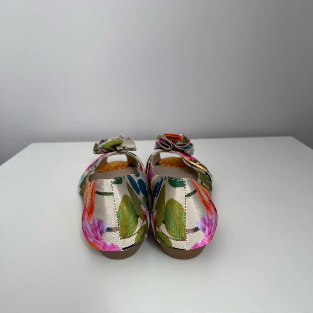 NEW Nine West Floral Flats - Picture 5 of 7